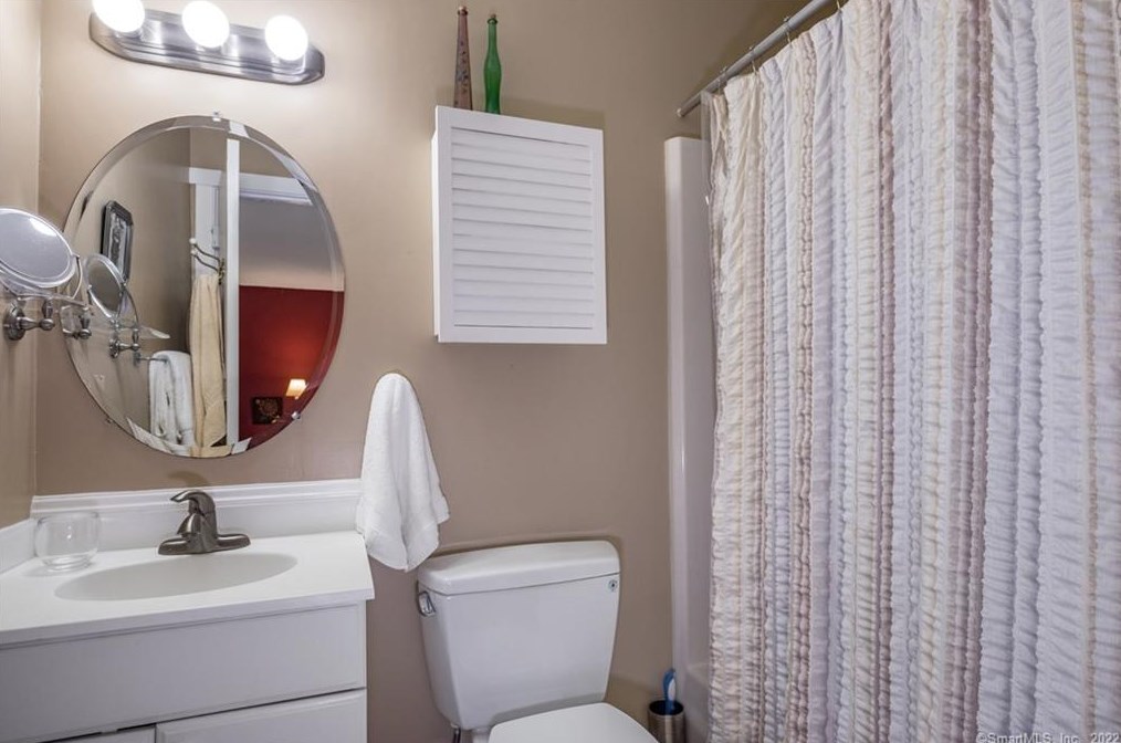 149 Mallard Dr, Avon CT 06001-4544 exterior