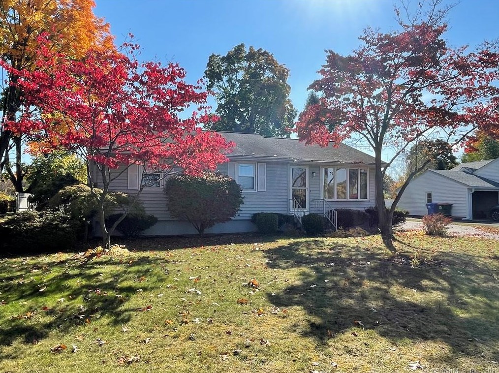 87 Dunham St, Southington, CT 06489