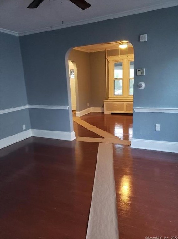 207 Holcomb St, Hartford CT  06112-1433 exterior