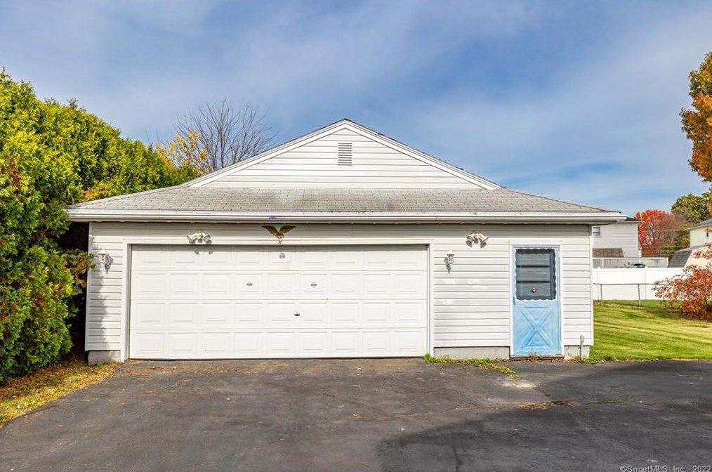 217 Oakland Ave, New Britain, CT 06053