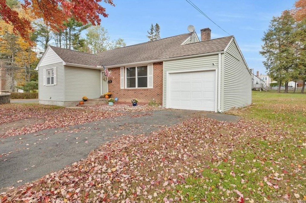 326 Stafford Ave, Bristol, CT 06010