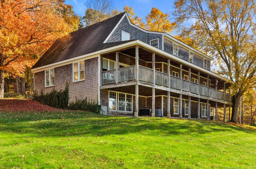 62 Jacoby Rd, Higganum, CT 06441
