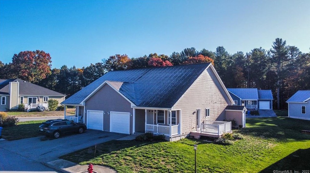 14 Bluebird Ln #14, Killingly, CT 06241
