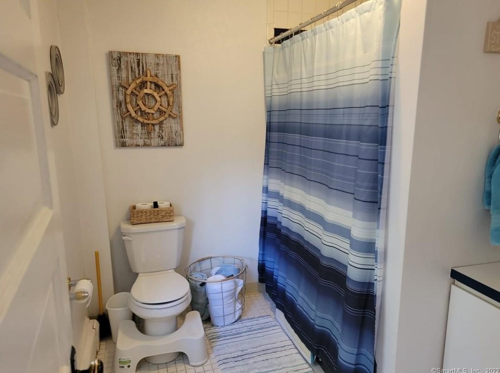 10 Mount Vernon Ave, Watertown CT  06779-2127 exterior