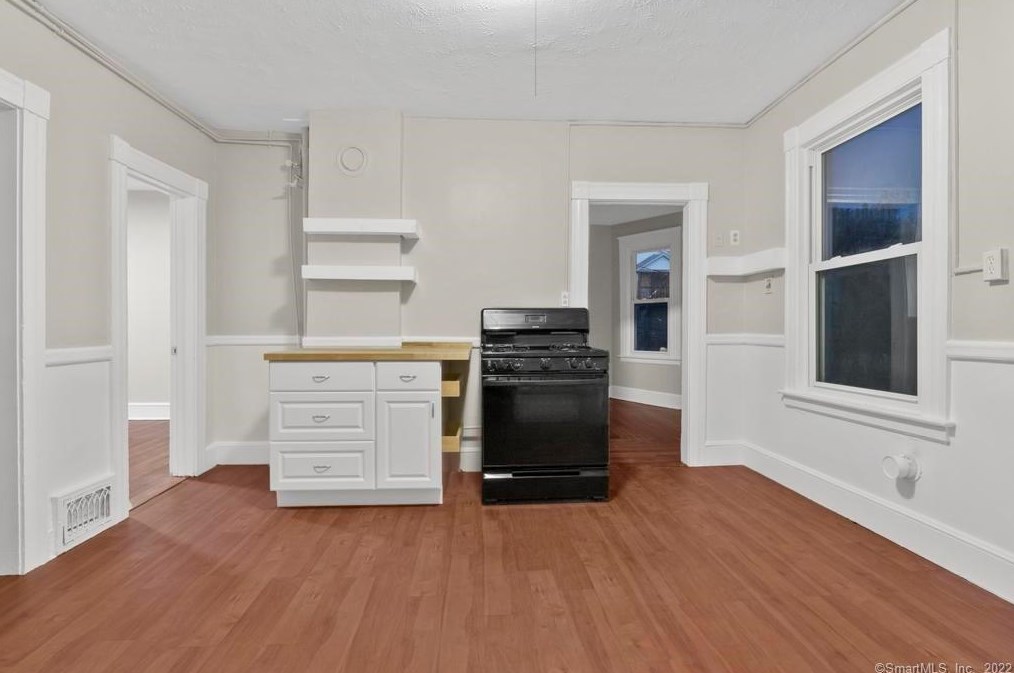 49 Belden St, New Britain, CT 06051