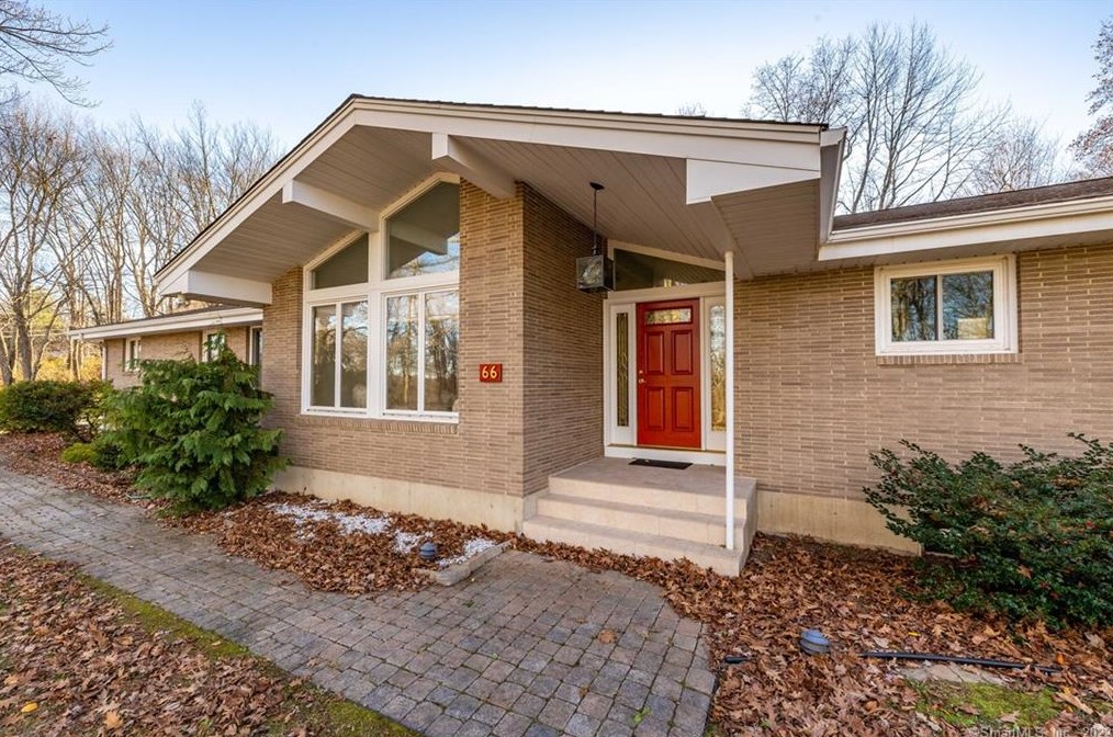 66 Bulkeley Hill Rd, Colchester, CT 06415-1711