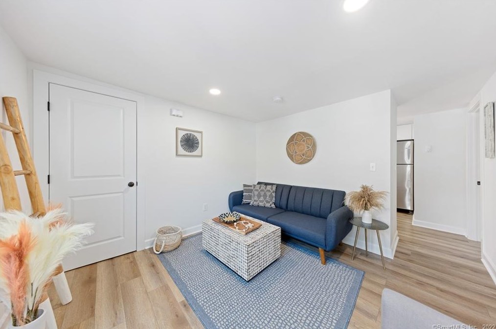 34 Franklin St, Westport CT  06880-5941 exterior