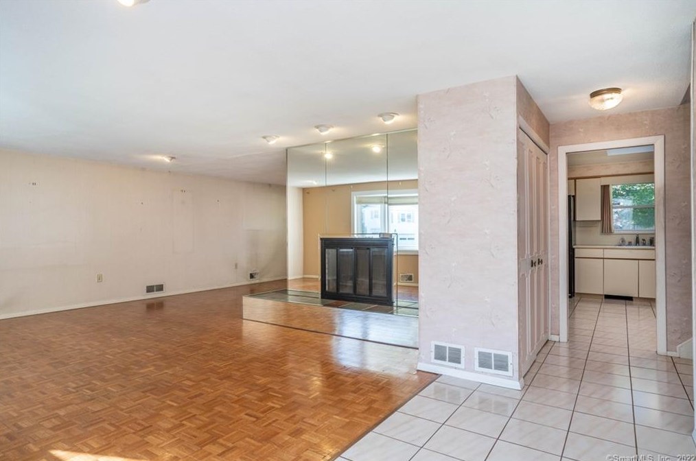 29 Cascade Rd, Hartford CT 06117-2005 exterior