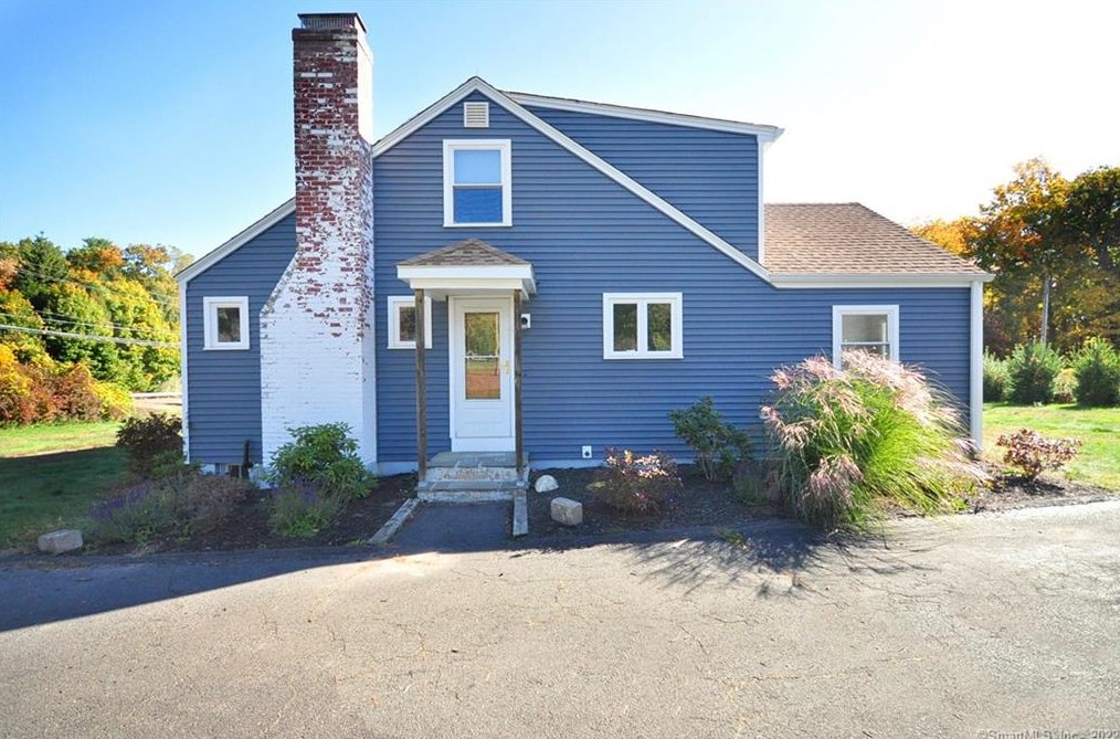 231 Spielman Hwy, Unionville CT  06013-1701 exterior