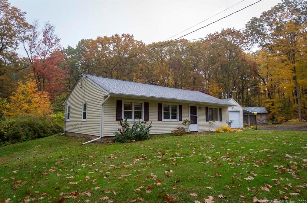 44 Notch Rd, Manchester, CT 06043