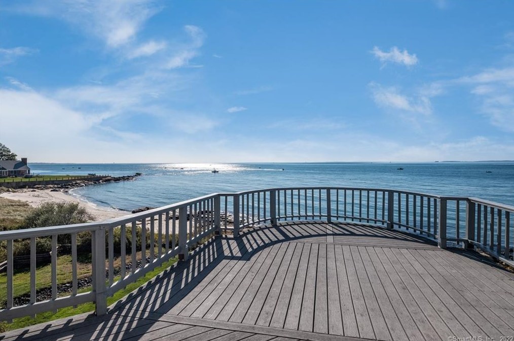 54 Shore Rd, Waterford, CT 06385