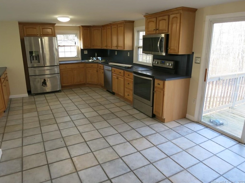 105 E Haddam Colchester Turnpike, Moodus, CT 06469