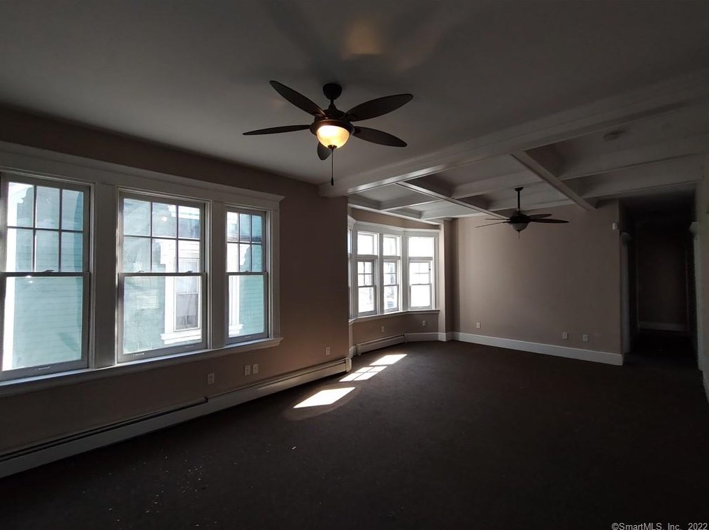 572 Elm St #2, New Haven, CT 06511