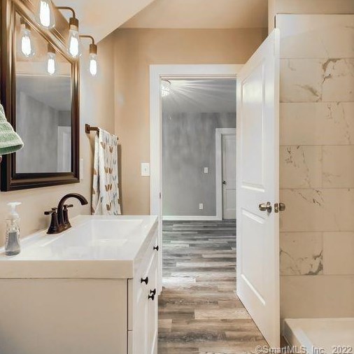 80 Park Ave, Meriden CT 06450-3314 exterior