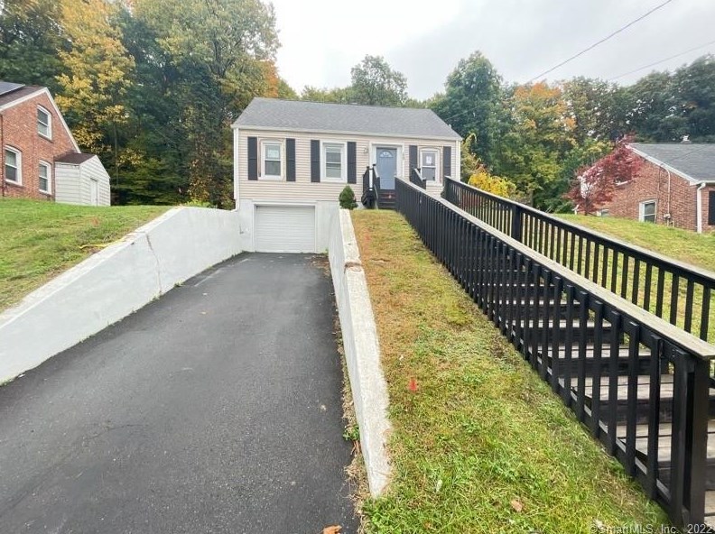 89 Stanwood Dr, New Britain, CT 06053
