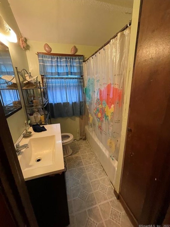 38 Lamson St, New Haven CT  06516-2823 exterior