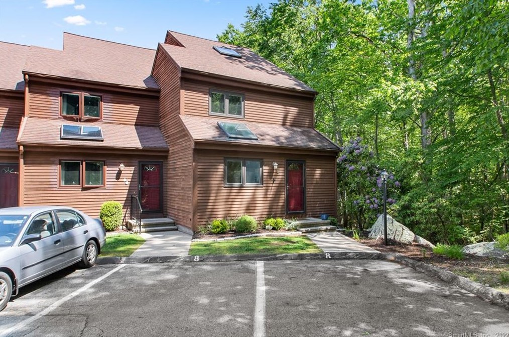 101 W Main St #8, Niantic, CT