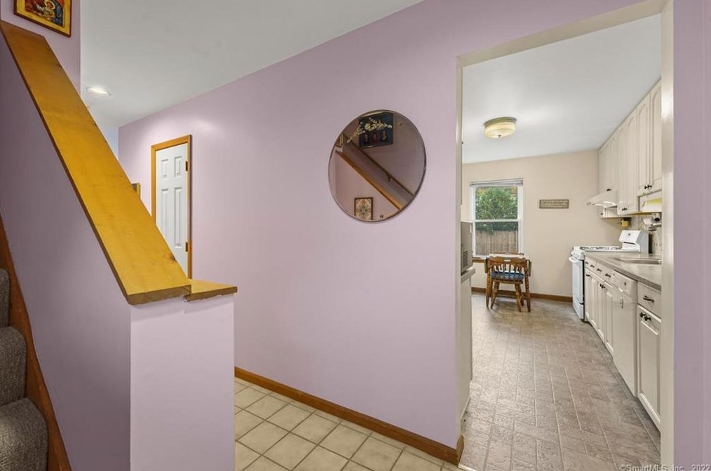 43 Waterbury Ave #2, Stamford, CT 06902