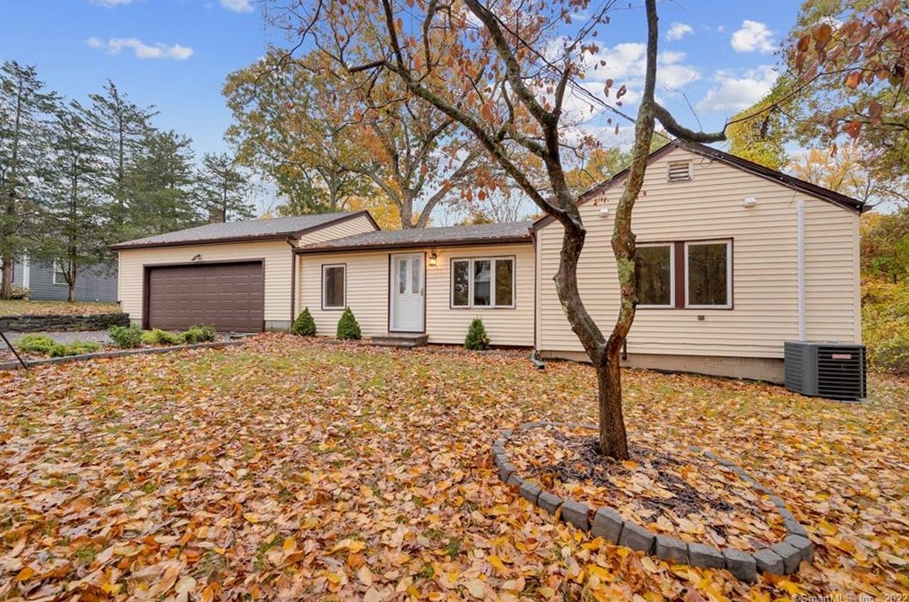 60 Alger Rd, Moodus, CT 06469