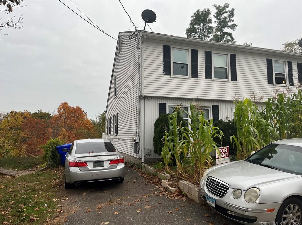 867 Burnside Ave, Hartford, CT 06108