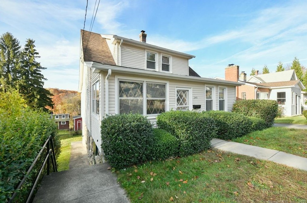 245 Riverside, Watertown, CT 06779