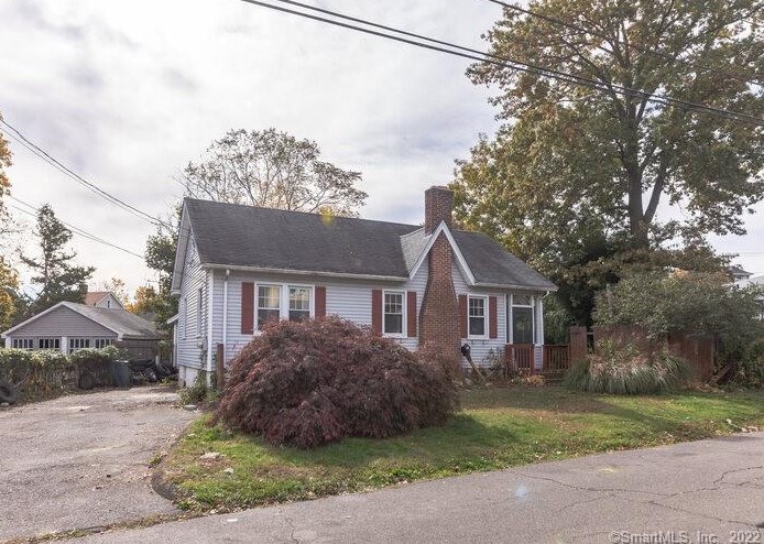 54 Melville St, Stratford, CT 06615-5722