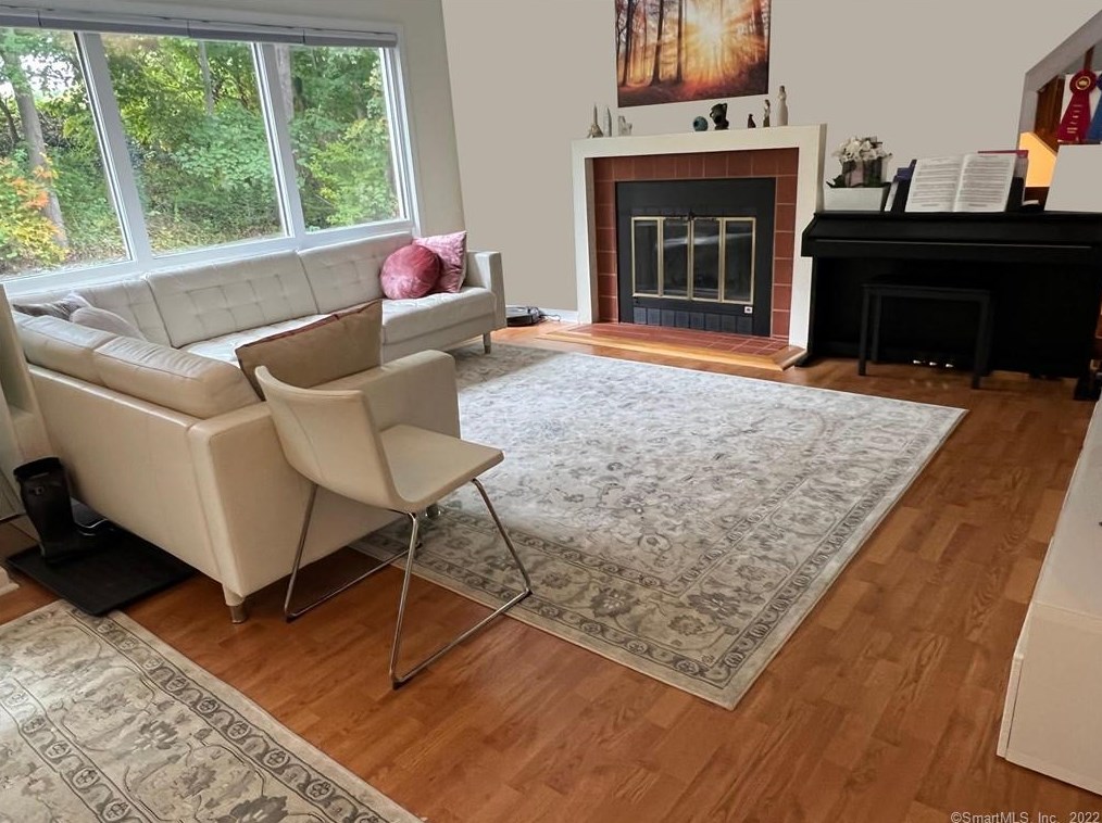 3 Sylvan Ln #c, Westport, CT