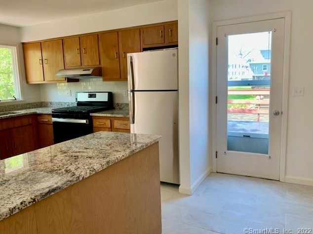9 Pine Orchard Rd #4, Branford, CT 06405