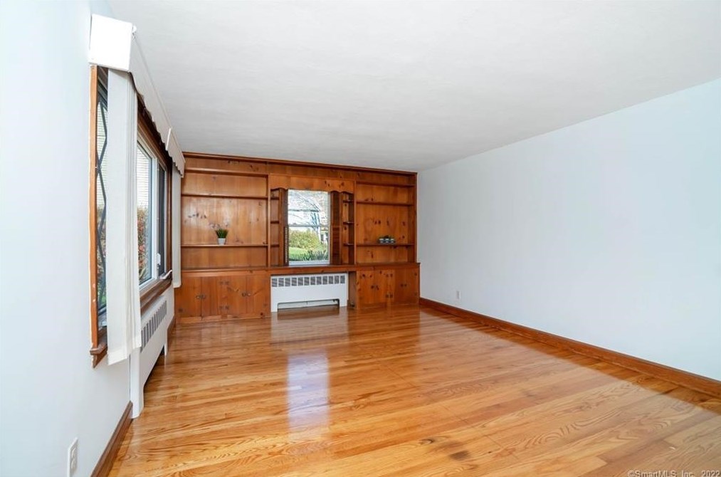 57 Vale Ave, Meriden CT 06451-2828 exterior