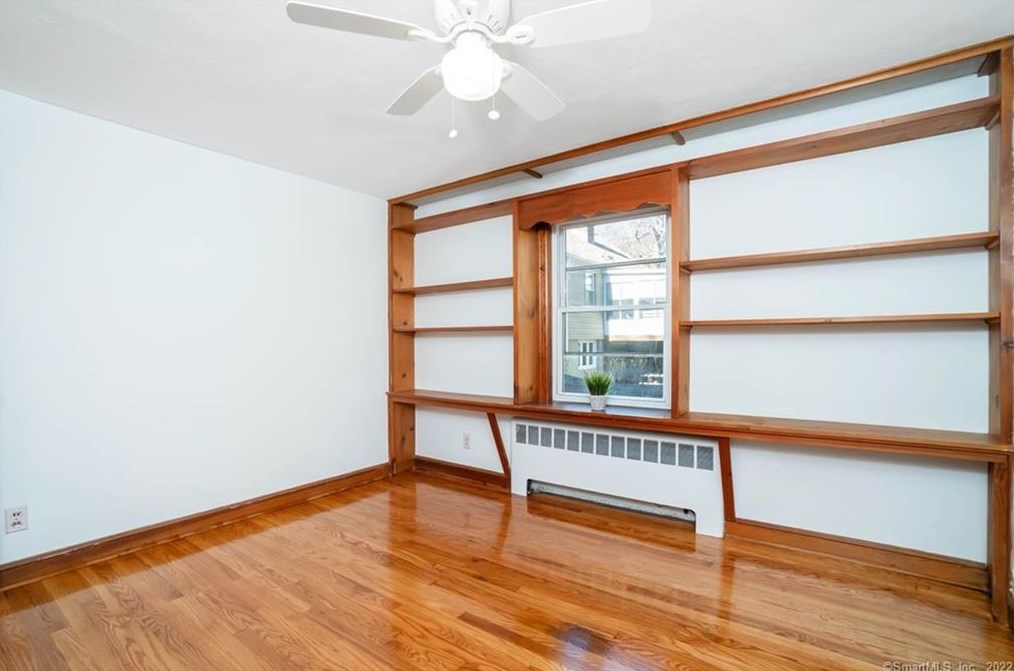 57 Vale Ave, Meriden CT 06451-2828 exterior