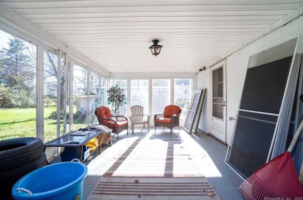 57 Vale Ave, Meriden CT 06451-2828 exterior