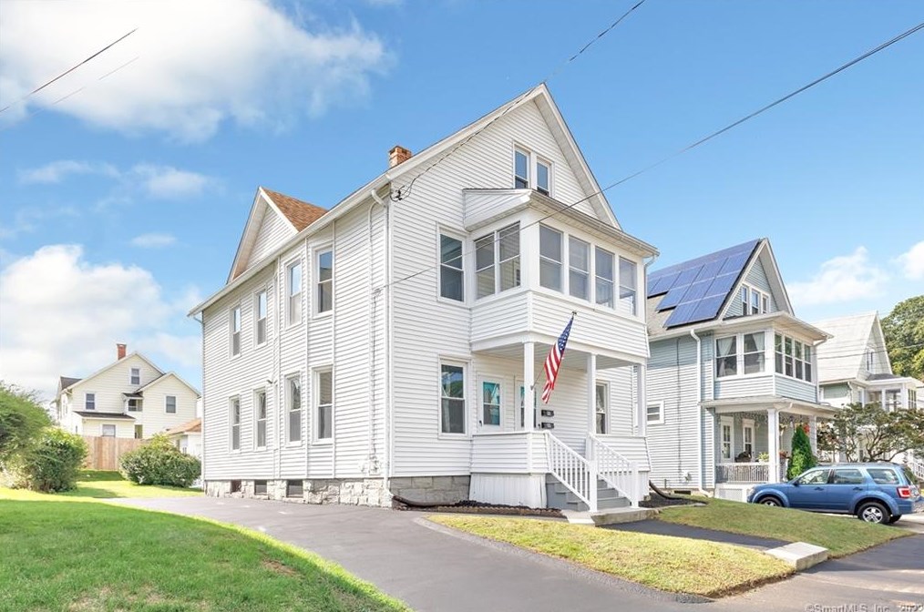 90 Clarkson St #1st Fl, Ansonia, CT 06401