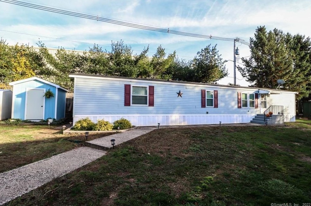 2 Laurel Vw, Wallingford, CT 06492