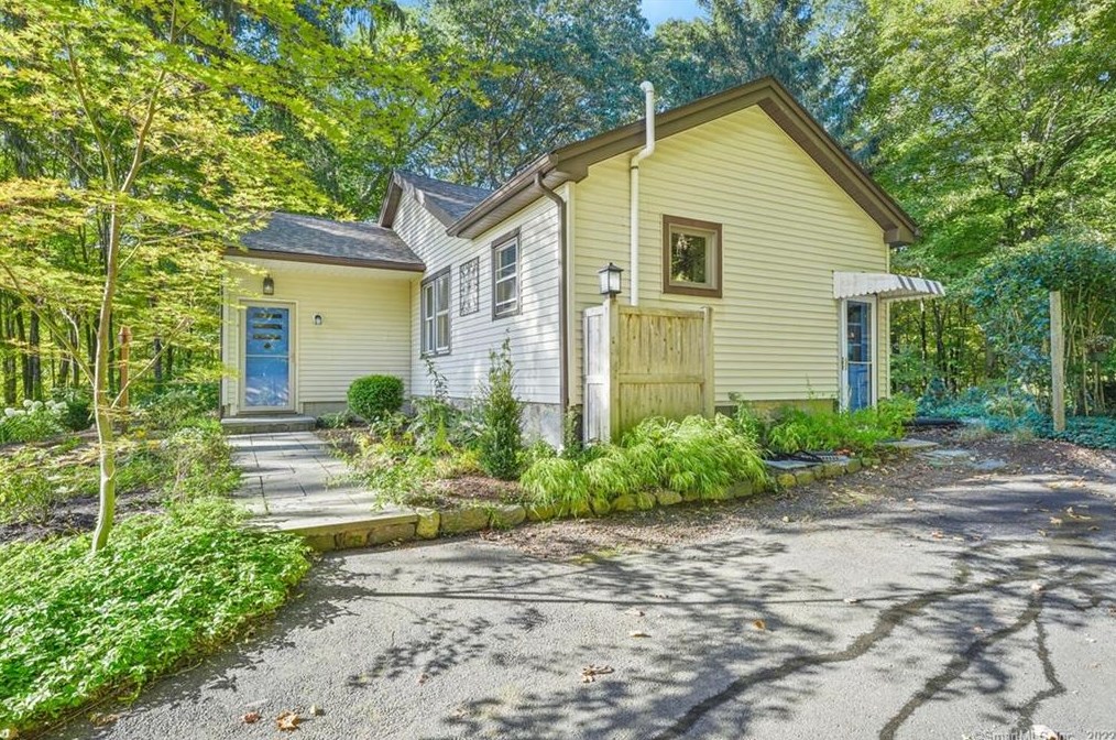 60 Portland Ave, West Redding, CT 06896