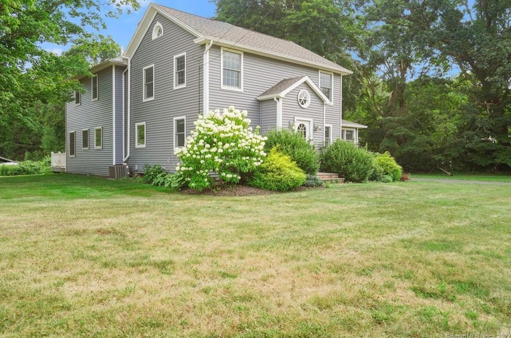 83 Purdy Hill Rd, Upper Stepney, CT 06468