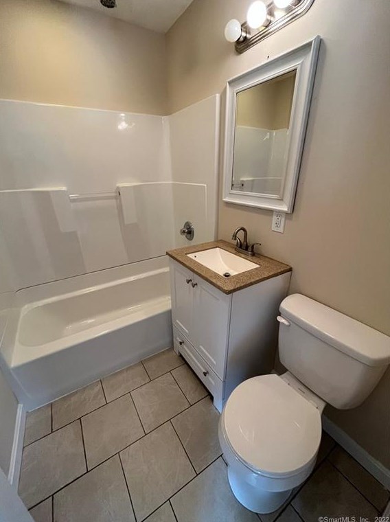 95 Ridgefield St, Meriden CT  06450-7735 exterior