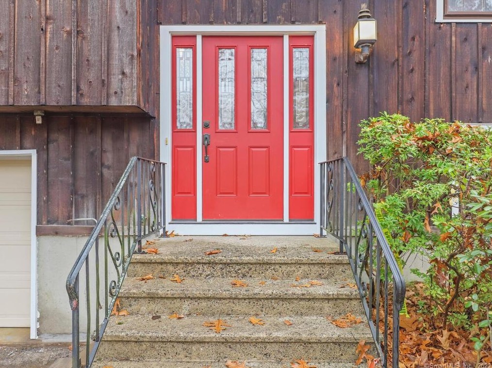 25 Crawford Rd, Northville, CT 06776-2352