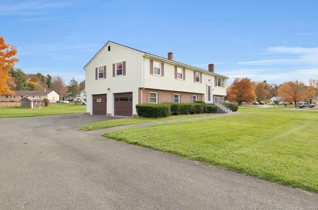 20 Stratford Ct, Windsor, CT 06095