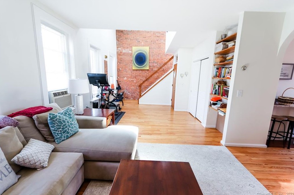 182 Chestnut St #2, New Haven, CT 06511