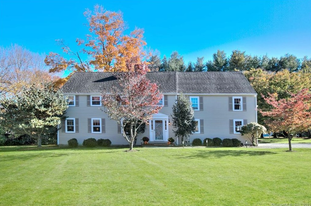 7 Dawn Dr, Westport, CT 06880-2848