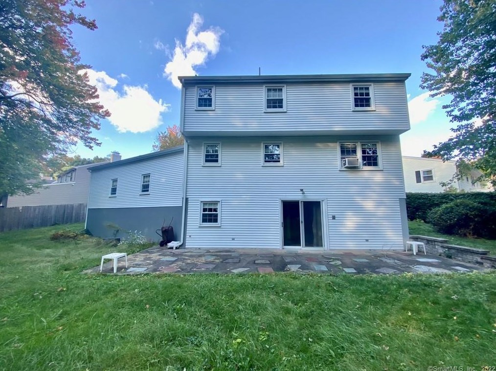 10 Garden Ter, Bristol, CT 06010