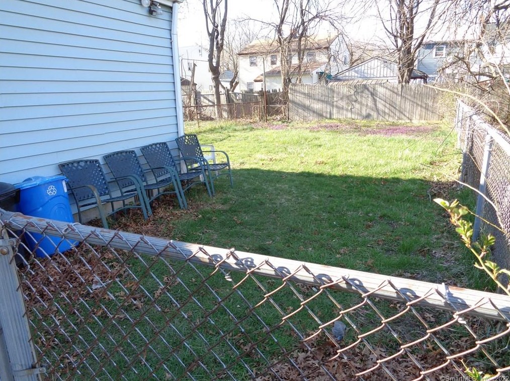 79 Priscilla Ln, Stratford, CT 06615