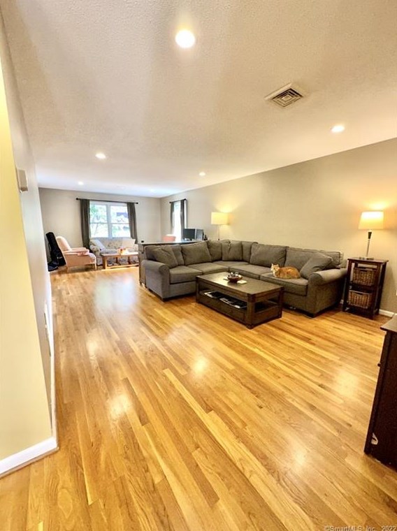 32 E Mohawk Trail #32, East Hampton, CT 06447