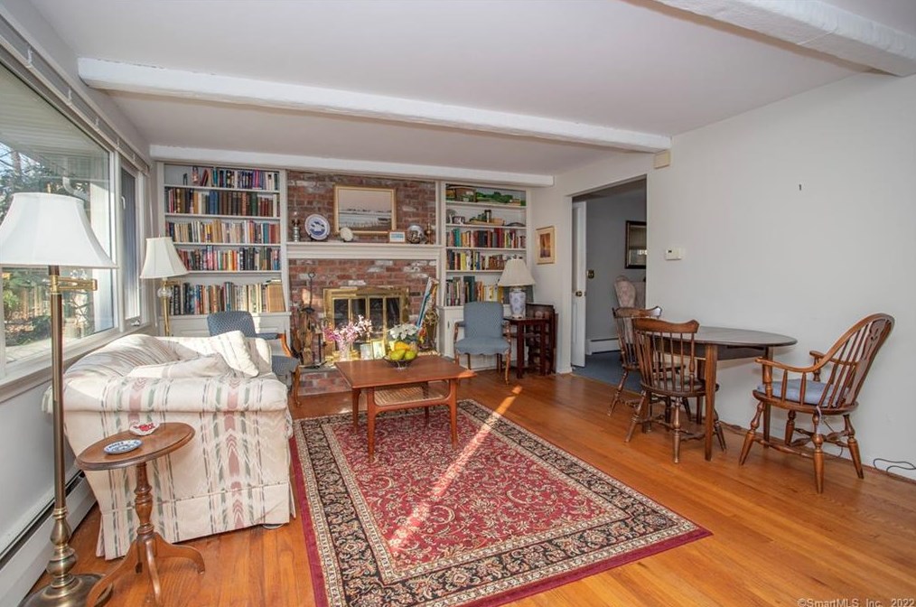 198 Stevenstown Rd, Westbrook, CT 06498-1407