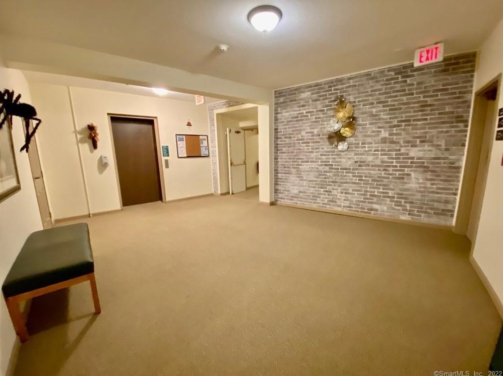 40 Firetown Rd #35, Simsbury, CT 06070