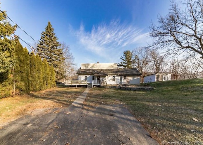 26 Edgewood Ave, Huntington, CT 06484