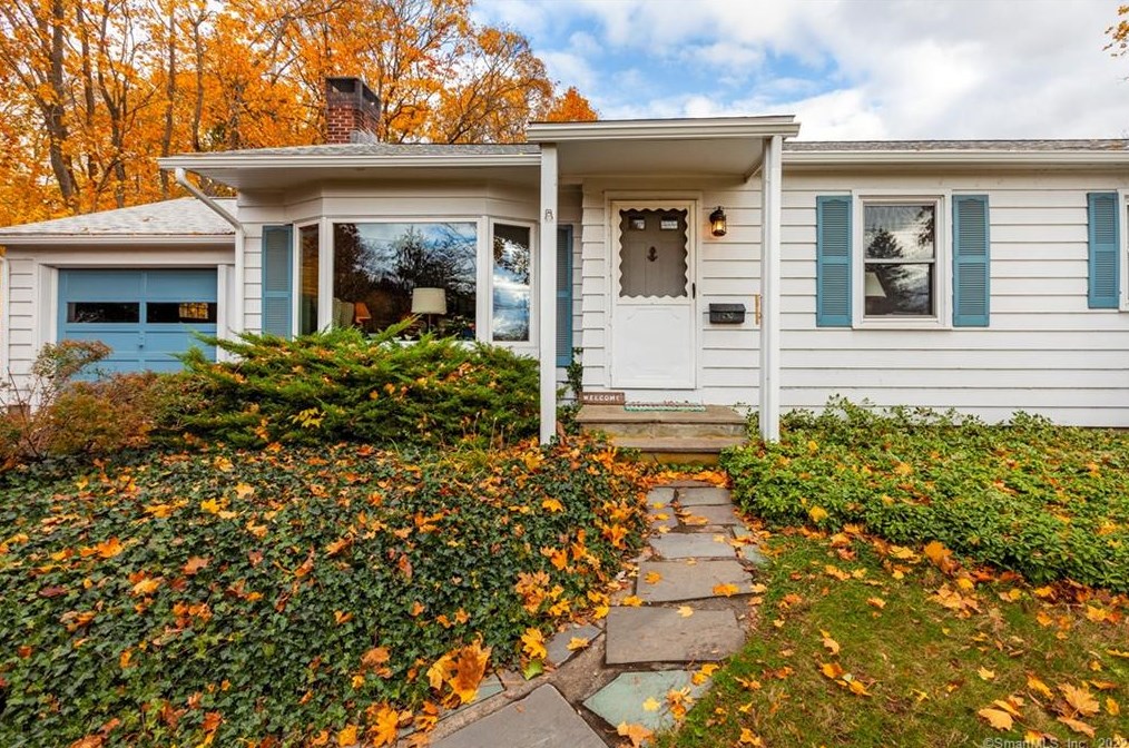 61 River St, Guilford, CT 06437