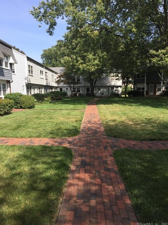 25 Riverside Dr #d-5, Clinton, CT 06413