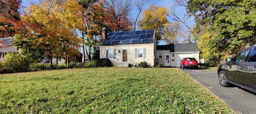 96 Rockwell Ave, Bloomfield, CT 06002