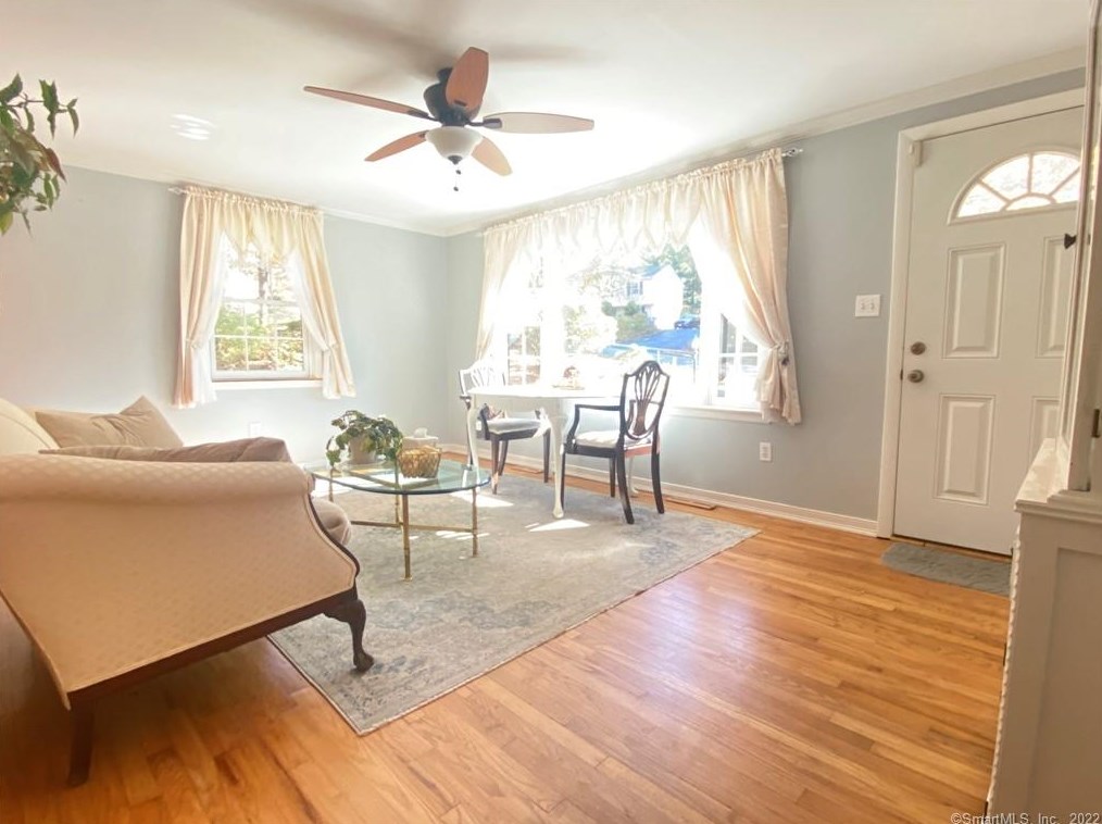 3 Glen Haven Rd, New Haven, CT 06513